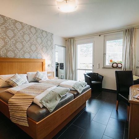 Wein- Und Gaestehaus Schwaab&Sohn Erden Bagian luar foto