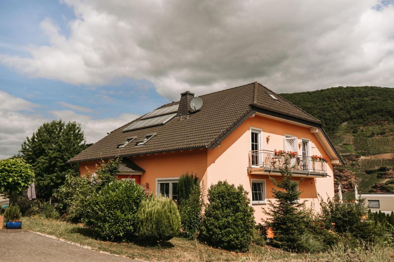Wein- Und Gaestehaus Schwaab&Sohn Erden Bagian luar foto