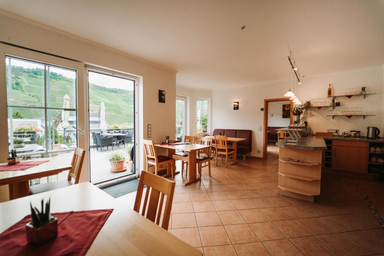 Wein- Und Gaestehaus Schwaab&Sohn Erden Bagian luar foto